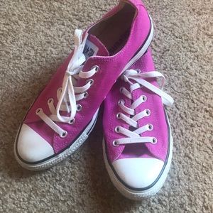 Pink Converse All Stars